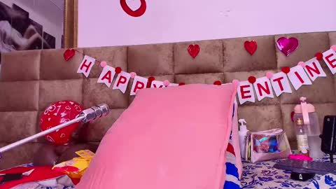 Estrella online show from 02/14/25, 03:05