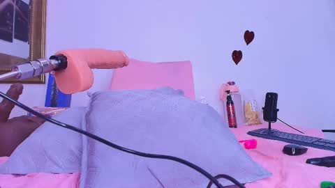 Estrella online show from 02/20/25, 02:57