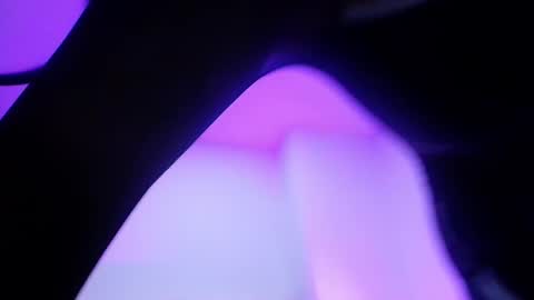 Estrella online show from 11/25/25, 11:54