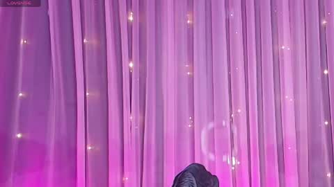 Estrella online show from 04/08/26, 11:54