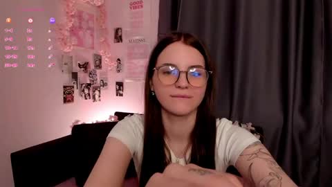 Anna  online show from 04/20/26, 09:38