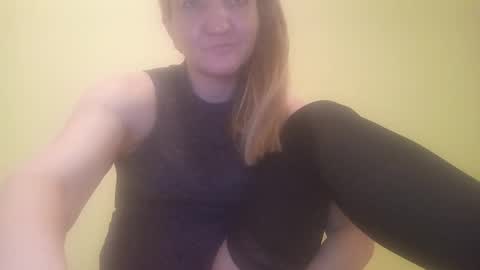 Snapshot of estrellawalters chatting on 12/21/24, 08:32 estrellawalters online show from 12/21/24, 08:32