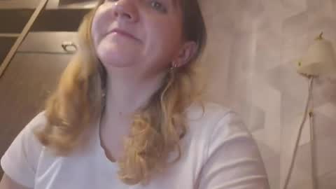estrellawalters online show from 04/28/26, 10:09