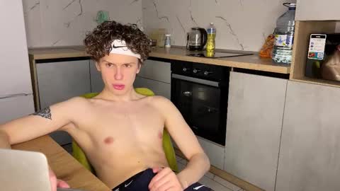 Alex online show from 03/02/26, 01:40