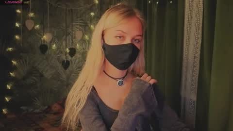 Snapshot of eternalophelia chatting on 02/07/26, 10:35 Sophia online show from 02/07/26, 10:35