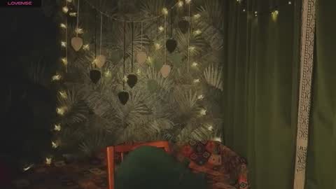 Snapshot of eternalophelia chatting on 02/18/26, 09:11 Sophia online show from 02/18/26, 09:11