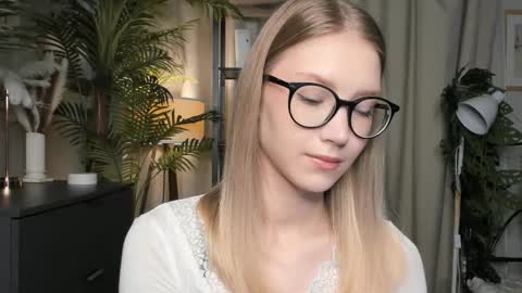 Natalie online show from 10/24/25, 05:48