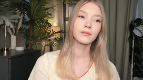 Natalie online show from 11/16/25, 05:46