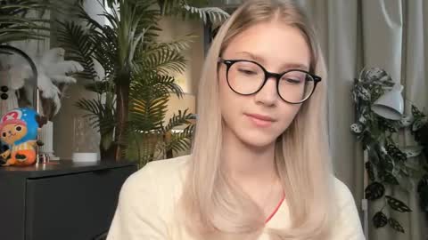 Natalie online show from 03/26/26, 05:46