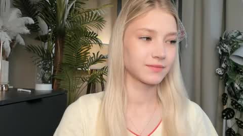 Natalie online show from 06/05/26, 07:03
