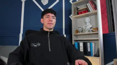 Etham online show from 11/11/25, 12:16