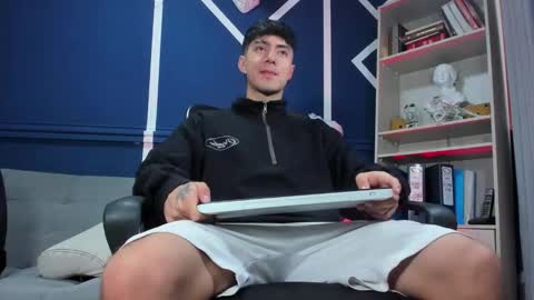 Etham online show from 11/18/25, 12:31