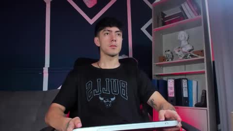 Etham online show from 11/19/25, 12:16