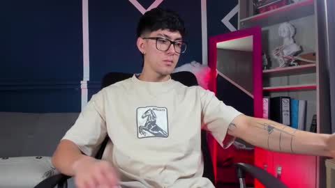 Etham online show from 11/20/25, 01:33