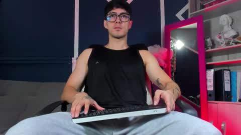 Etham online show from 11/28/25, 02:09