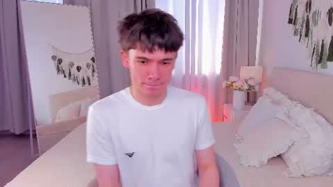 Ethan online show from 07/12/26, 11:01