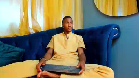 King Ethan online show from 11/17/25, 02:56