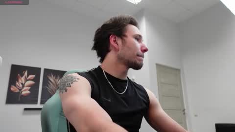 Ethan online show from 10/12/25, 04:44
