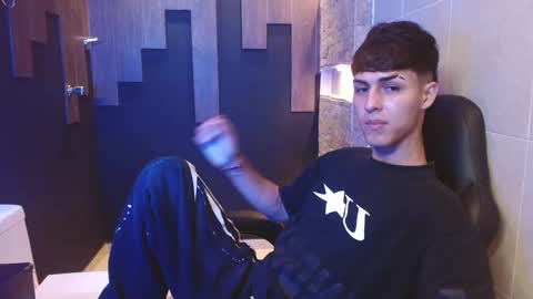 E T H A N  online show from 02/06/26, 02:16