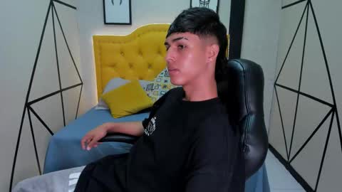 E T H A N  online show from 02/06/26, 08:12