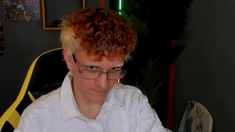 Ethan online show from 12/01/25, 10:53