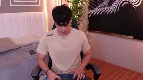 ethan_occonor online show from 10/24/25, 01:07