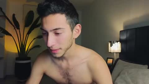 Snapshot of ethan_skiny_ chatting on 12/07/24, 05:04 Joan online show from 12/07/24, 05:04