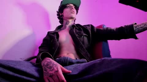 Ethan sykes online show from 09/25/25, 02:26