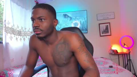 ethan travis online show from 12/05/25, 06:59