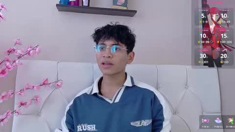 Snapshot of ethan_westt chatting on 09/30/25, 08:36 Ethan online show from 09/30/25, 08:36