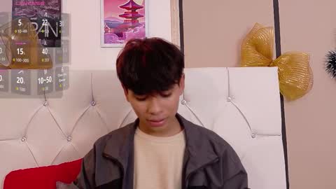 Ethan online show from 12/01/25, 08:36