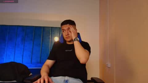 ethanconnor_ online show from 10/06/25, 12:24