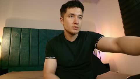 ethanconnor_ online show from 04/14/26, 12:00