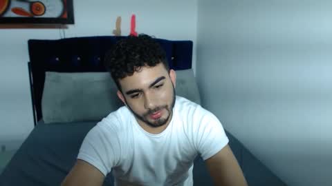 Ethan online show from 01/11/25, 01:48