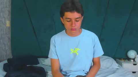 ethanlowell online show from 02/03/25, 02:58