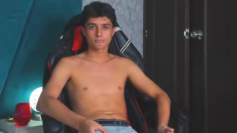 ethanlowell online show from 02/05/25, 12:31