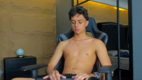 ethanlowell online show from 10/02/25, 06:53