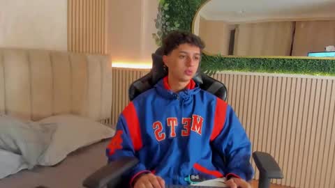 ethanlowell online show from 02/15/26, 04:42