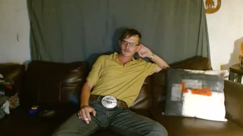Snapshot of ethansteelexxx2 chatting on 03/18/26, 01:31 ethansteelexxx2 online show from 03/18/26, 01:31