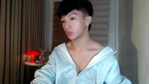 Rey online show from 02/11/26, 03:50