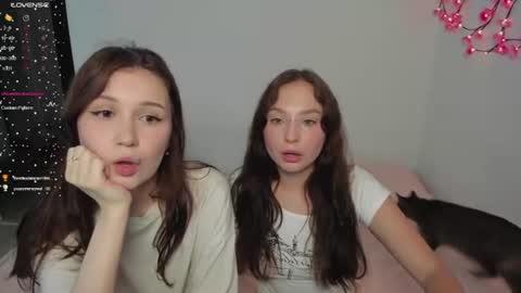 Snapshot of eumomino chatting on 07/27/26, 07:21 Veronica Tiia Lilith left to right online show from 07/27/26, 07:21