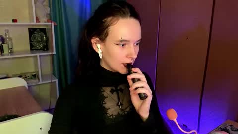 Kate online show from 03/16/26, 11:03