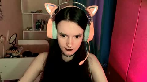 Kate online show from 05/18/26, 05:02