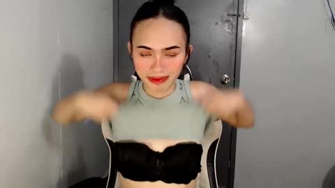 YELLA online show from 12/30/24, 11:48