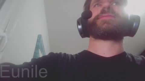 eunile online show from 05/12/26, 07:00