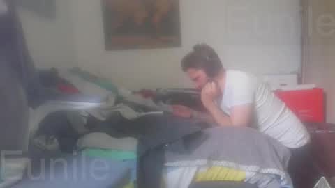 eunile online show from 05/14/26, 01:07