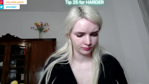 Amber Kawaii online show from 03/09/25, 08:21