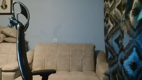 eva2323 online show from 01/28/25, 05:22