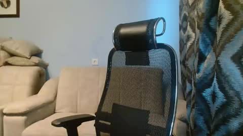 eva2323 online show from 01/28/25, 08:25