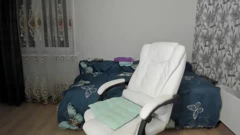 Eva online show from 11/09/25, 12:36